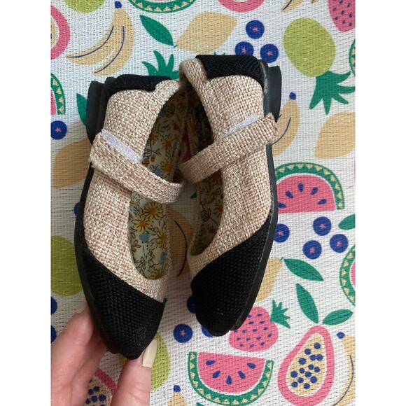 Shoes of Souls Size 4 Tweed Toddler Shose - Picture 6 of 8